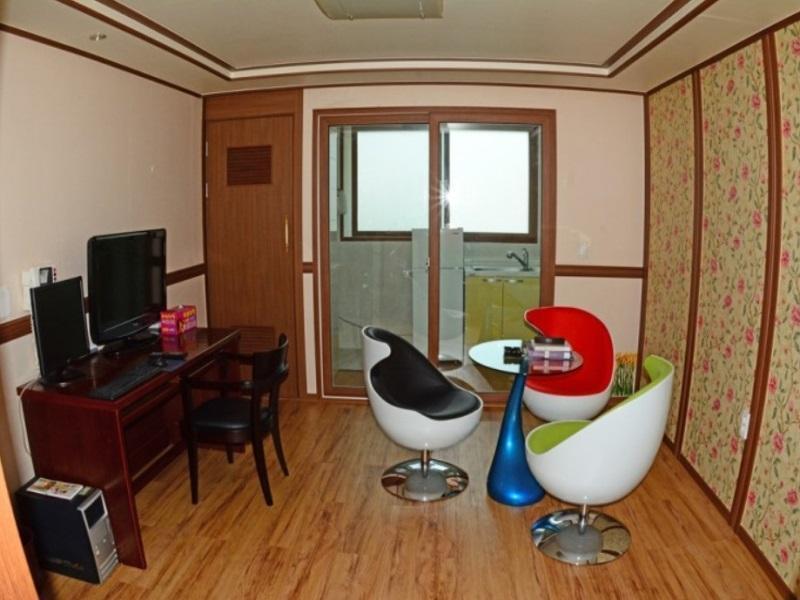 Hillstay Residence Hotel Gumi Ngoại thất bức ảnh