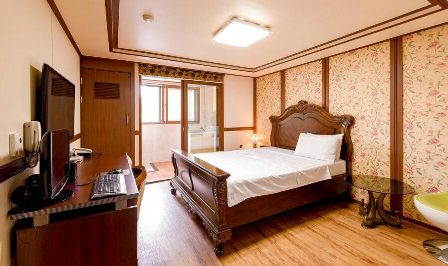 Hillstay Residence Hotel Gumi Ngoại thất bức ảnh