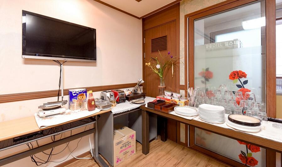Hillstay Residence Hotel Gumi Ngoại thất bức ảnh