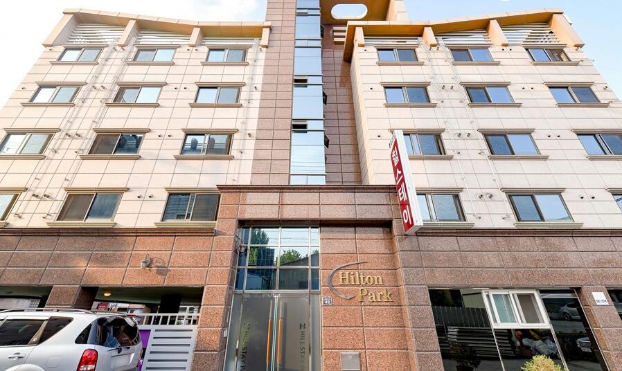 Hillstay Residence Hotel Gumi Ngoại thất bức ảnh