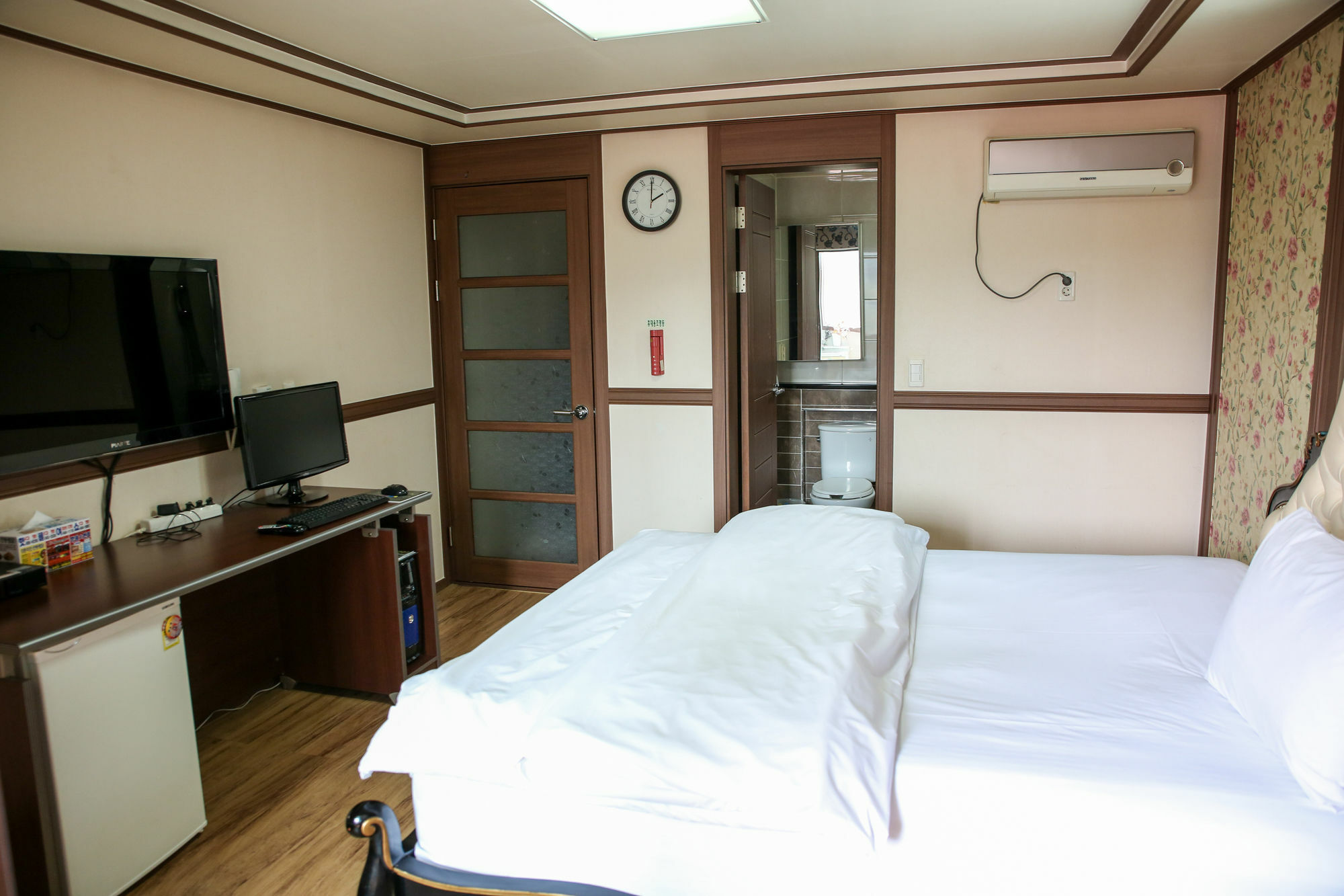 Hillstay Residence Hotel Gumi Ngoại thất bức ảnh